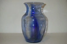 INDIANA GLASS 8 INCH COBALT SWIRL VASE 31530 WITH STICKER