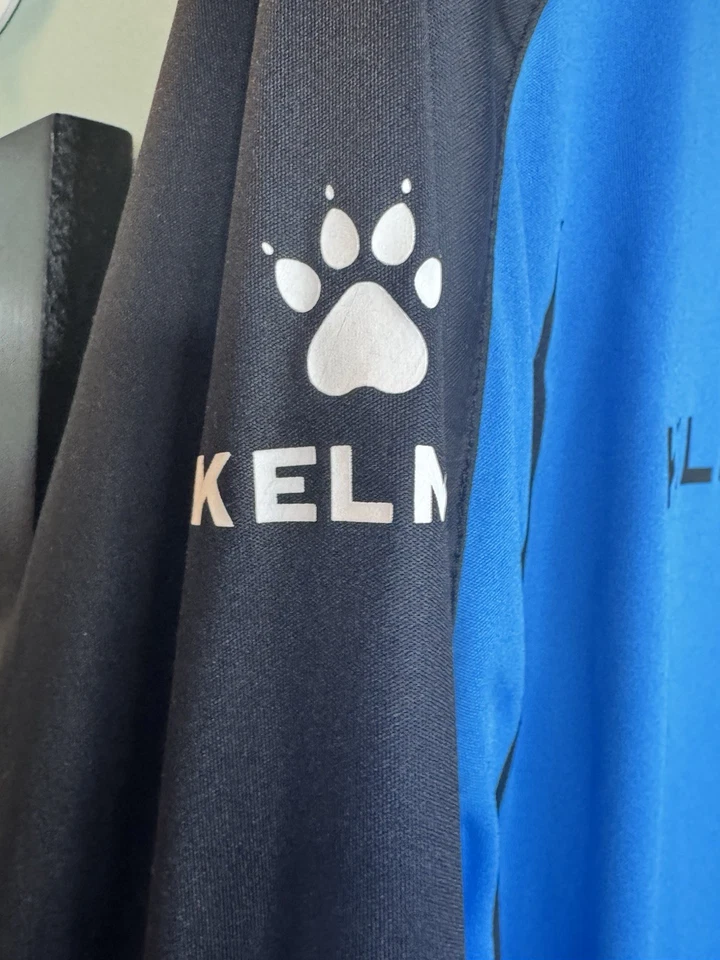 Jersey de punto de ciclismo Kelme para hombre azul mediano con lunares negros codos acolchados Foto 4 de 4