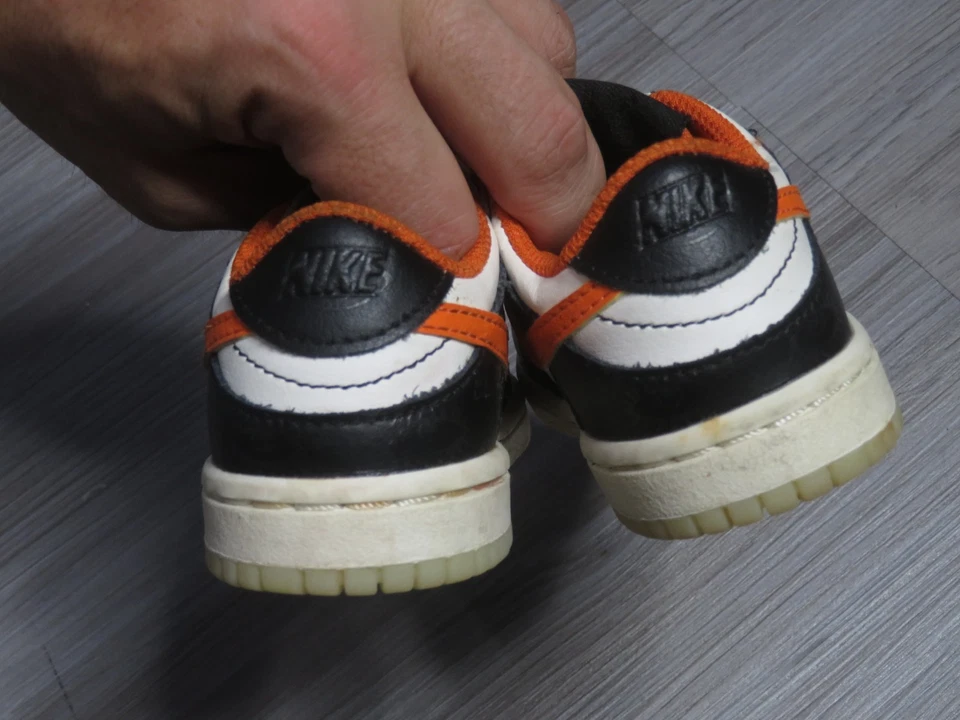 Zapato Nike Dunk Low Premium Halloween TD Talla 5c Naranja DM0717-100 Usado Foto 3 de 4