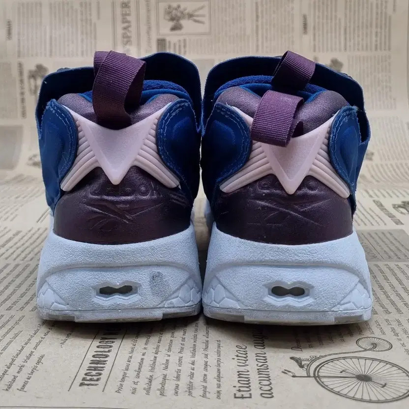 Reebok Instapump Fury Women’s Sneakers Size 240 thumbnail 2