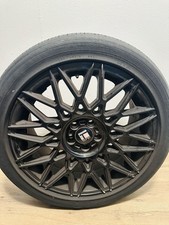 Touren Tr78-3278 18x8 5x120 40et 72.56cb Gloss Black. Usado