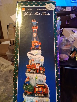 Vtg Christmas Train Totem Pole Lighted Musical Xmas Decor Elf Santa Works Read