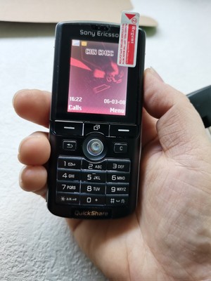 K750 Sony Ericsson K750i - Black (Unlocked) Mobile Phone