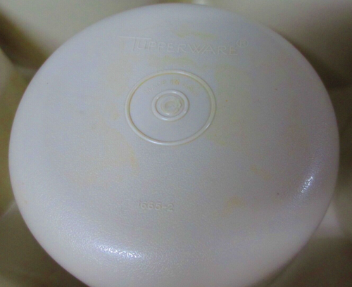 Tupperware 4-teiliges Set Gemüse Snack Serviertablett Dipschüssel Deckel mandel beige - Bild 3 von 4