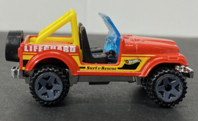 Jeep CJ7 Surf and Rescue Lifeguard Red Yellow 1:64 diecast loose Hot Wheels 