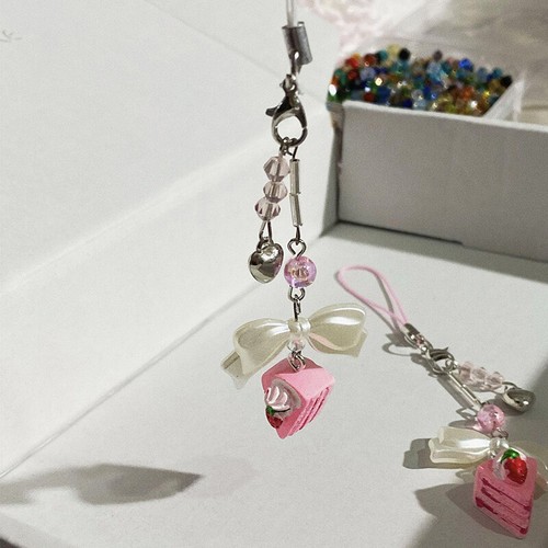Sweet Cute Strawberry Cake Bowknot Phone Lanyard Y2K Aesthetic Phone Charm - Zdjęcie 7 z 9