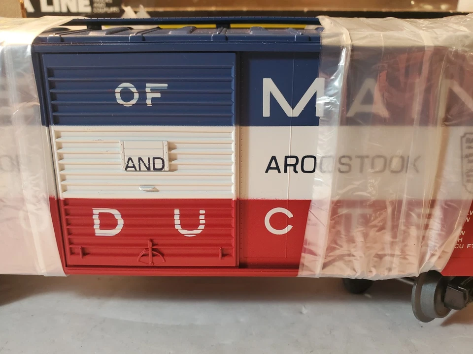 Weaver 3082 State of Maine Products Bar 2087 Bangor & Aroostook PS-1 40' Boxcar - Image 3 of 4