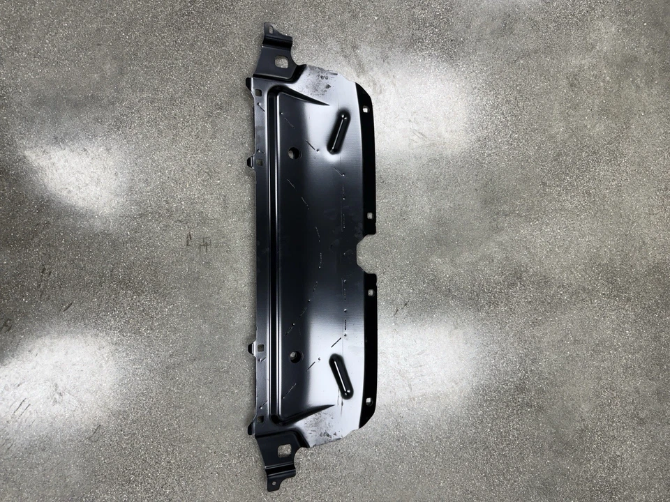 CUBIERTA CUBIERTA DE REFRIGERACIÓN DE MOTOR DE METAL ORIGINAL BMW M5 G90/G99 OEM Foto 2 de 2