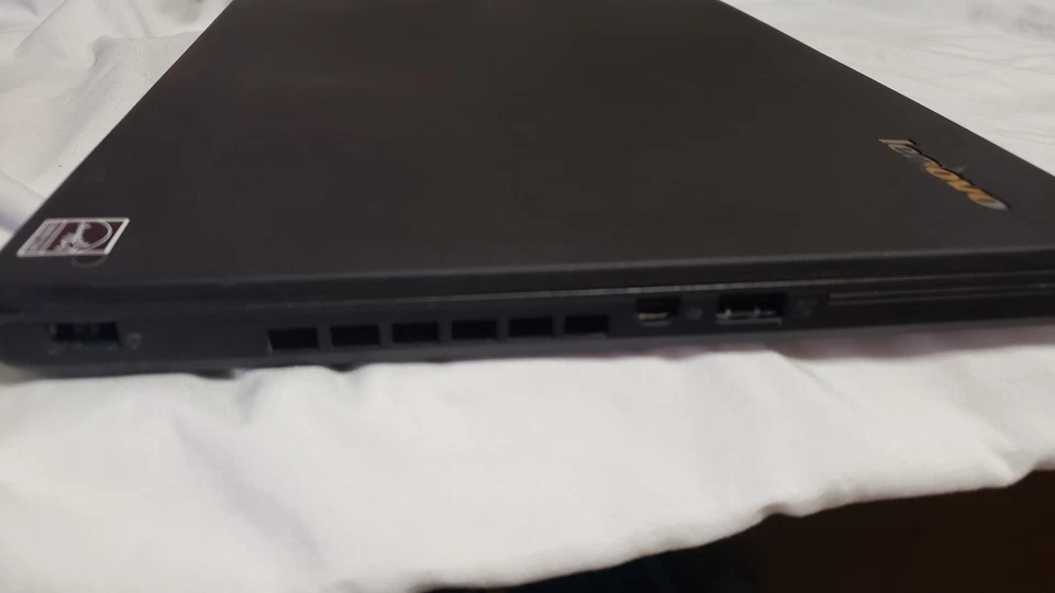 Lenovo ThinkPad T440 14" (500GB HDD, Intel Core i5-4300U, 1.90GHz, 8GB) Laptop - Image 4 of 4