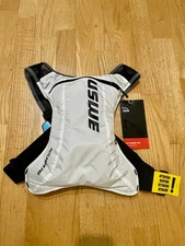 USWE Outlander Pro Hydration White Backpack Bounce Free Fits 2L Bladder