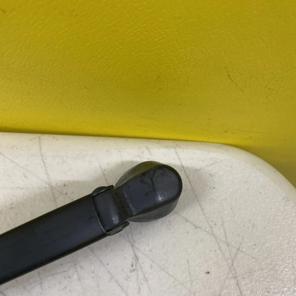 1996-2000 VW SHARAN / SEAT ALHAMBRA REAR WIPER ARM & BLADE + NUT COVER - Image 4 of 4