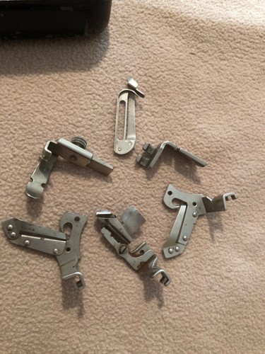 Vintage Singer Sewing Machine Attachments Mixed Lot In Box - Picture 12 of 13