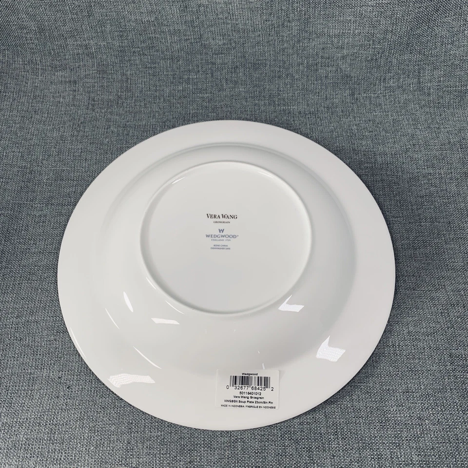 Plato de sopa Vera Wang grosgrain Wedgwood con borde moderno VWGSGN 23 cm/9 pulgadas Foto 2 de 4