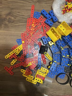 MECCANO longrine n° 99 15 trous bleu et or 7 pièces dont 5