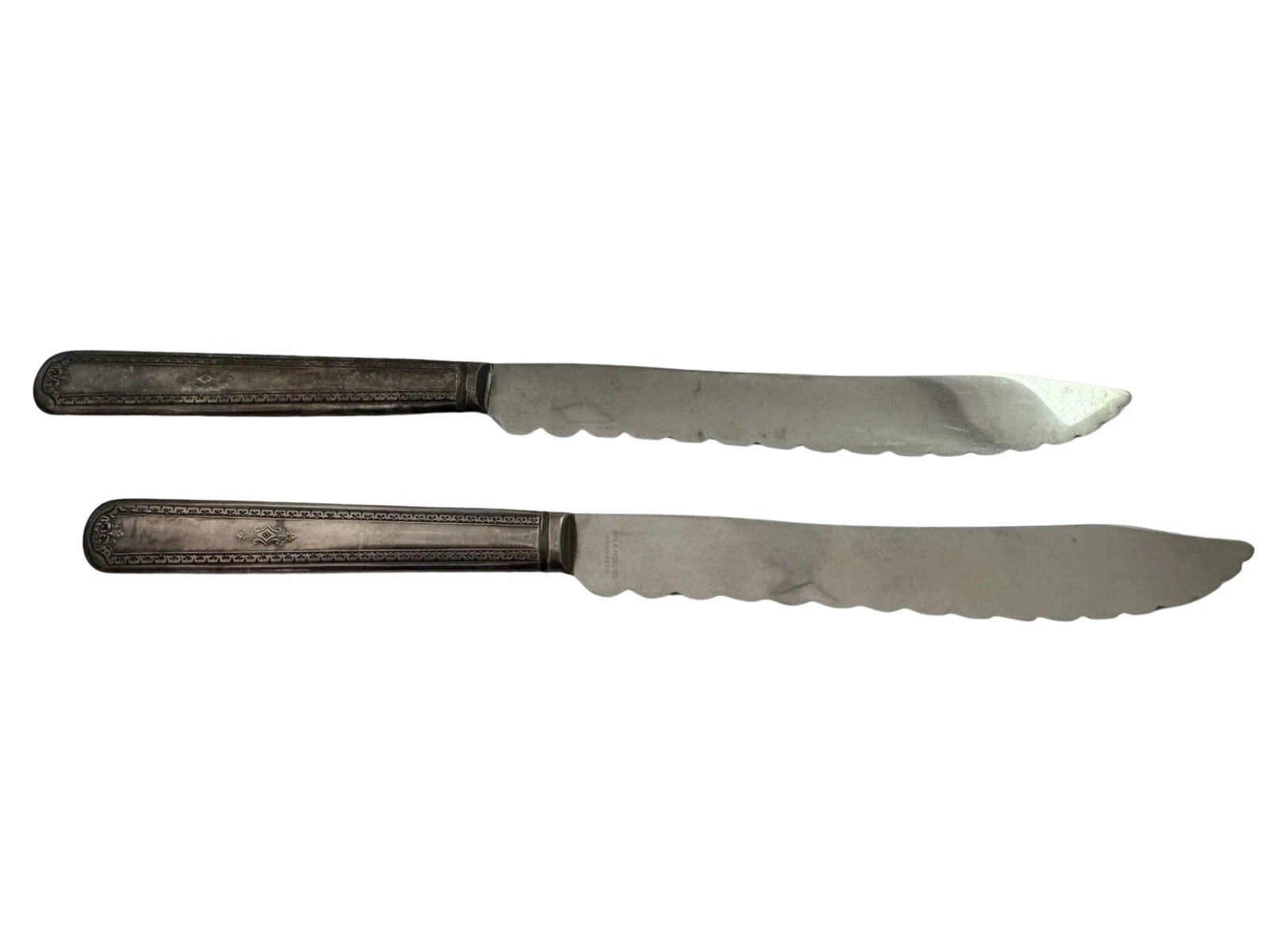 2 Antique WM A Rogers Silverplate Serrated Knives Bread Lunch Vintage Pair