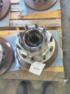 Replaces 2020 HUB PILOTED - ALUMINUM 10 LUG HUB 3736321