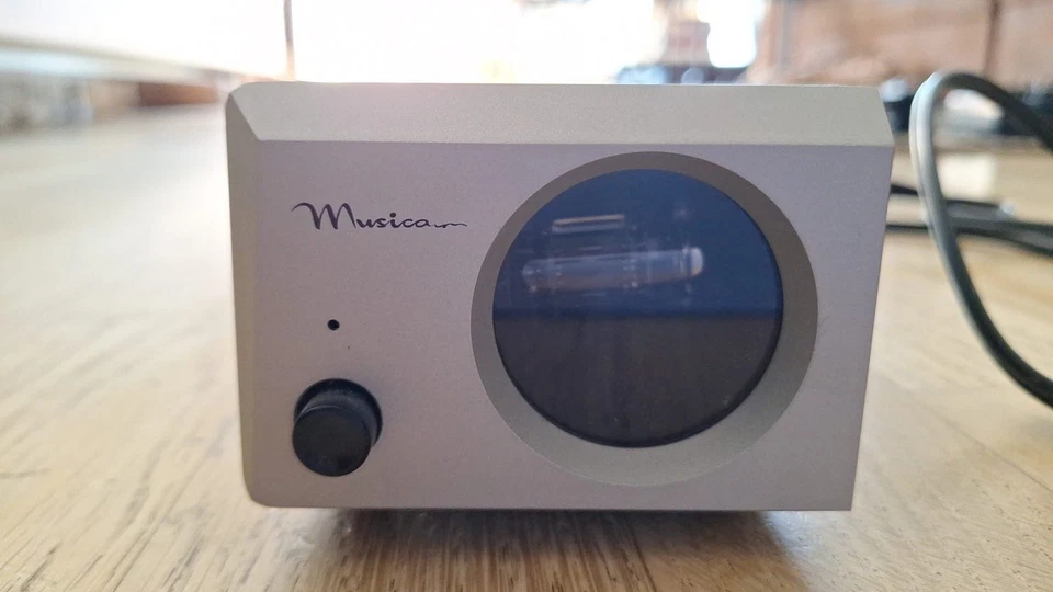 Musica CDB40 • Röhren / Tube Buffer Vorverstärker • Made in Japan • 230V