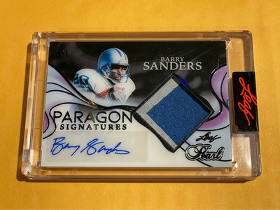 2025 Leaf Pearl Barry Sanders Paragon Jersey Patch Auto Black Spectrum 1/1