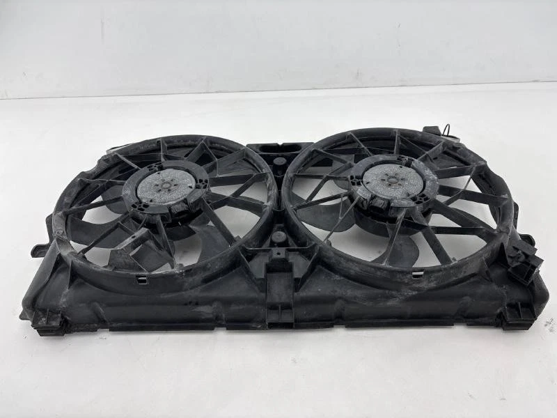2005-2007 Chevrolet Silverado 1500 Radiator Cooling Fan Assembly OEM Foto 2 de 4