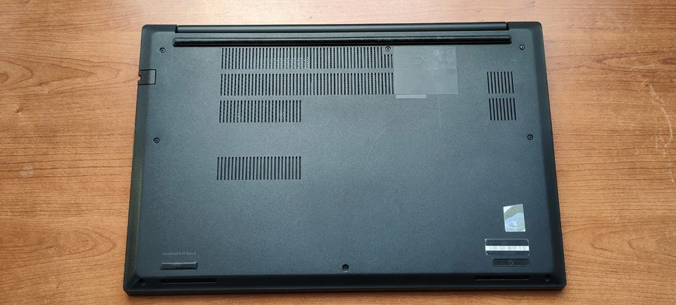 Notebook Lenovo ThinkPad E15 Gen 2 Intel Core i3 Di 11a Gen. Ram 8Gb SSD 256Gb - Immagine 3 di 4