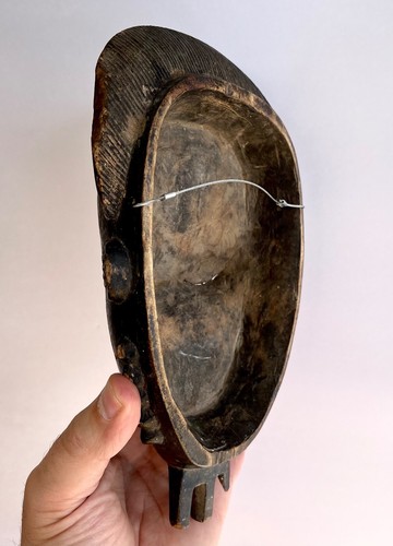 Mblo Portrait Mask. Baule People, Côte d'Ivoire. - Picture 7 of 12