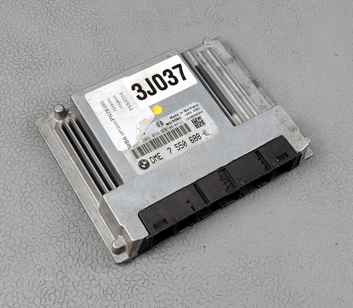BMW 1 / 3 SERIES 116i e87 ENGINE CONTROL MODULE UNIT DME