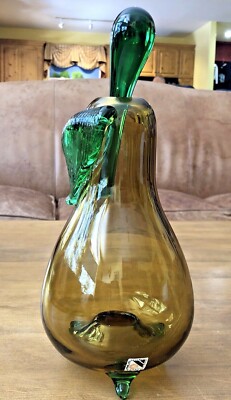 JAROSLAV SVOBODA Karlov Czech Republic Hand Made Art Glass - Pear