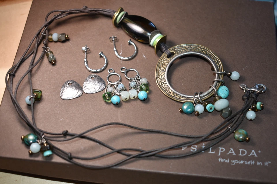 Juego de Pendientes de Intercambio Silpada Pirita Howlita N1892 P2022 Foto 2 de 4