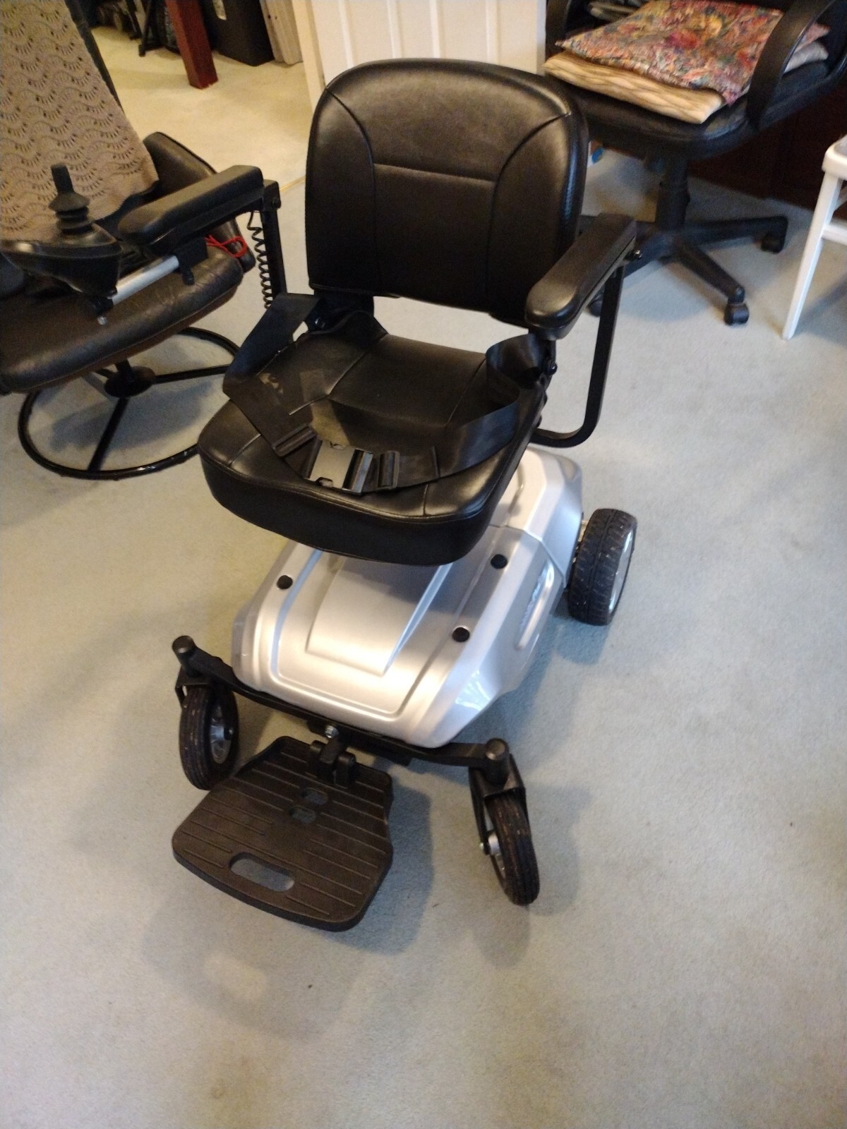 MOBILITY PLUS ELECTRIC WHEELCHAIR NEARLY NEW eBay