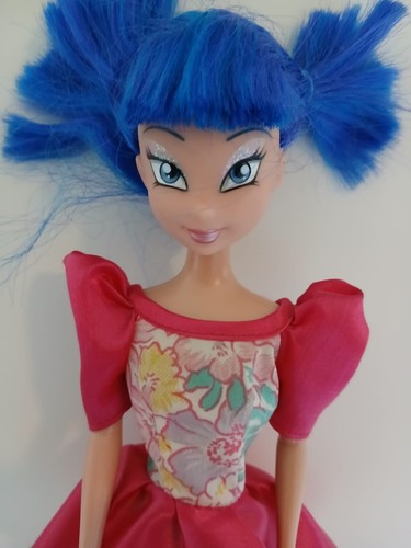 Winx Doll - Musa 32 CM - Picture 2 of 3