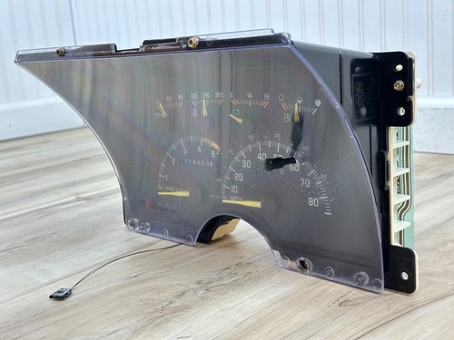 1994 Chevy GMC C/K Truck, Suburban OEM INSTRUMENT GAUGE CLUSTER SPEEDO w/TACH - Picture 4 of 9