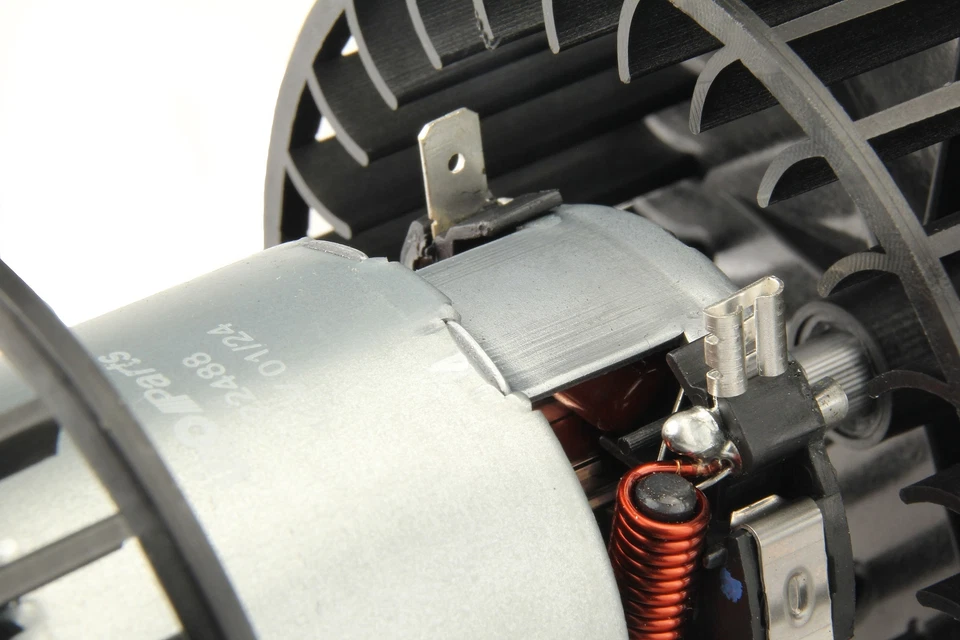 For 1981 Mercedes-Benz 380SLC HVAC Blower Motor URO - Image 4 of 4