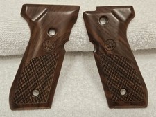 Beretta 92/96 E00219 WALNUT Wood Grips