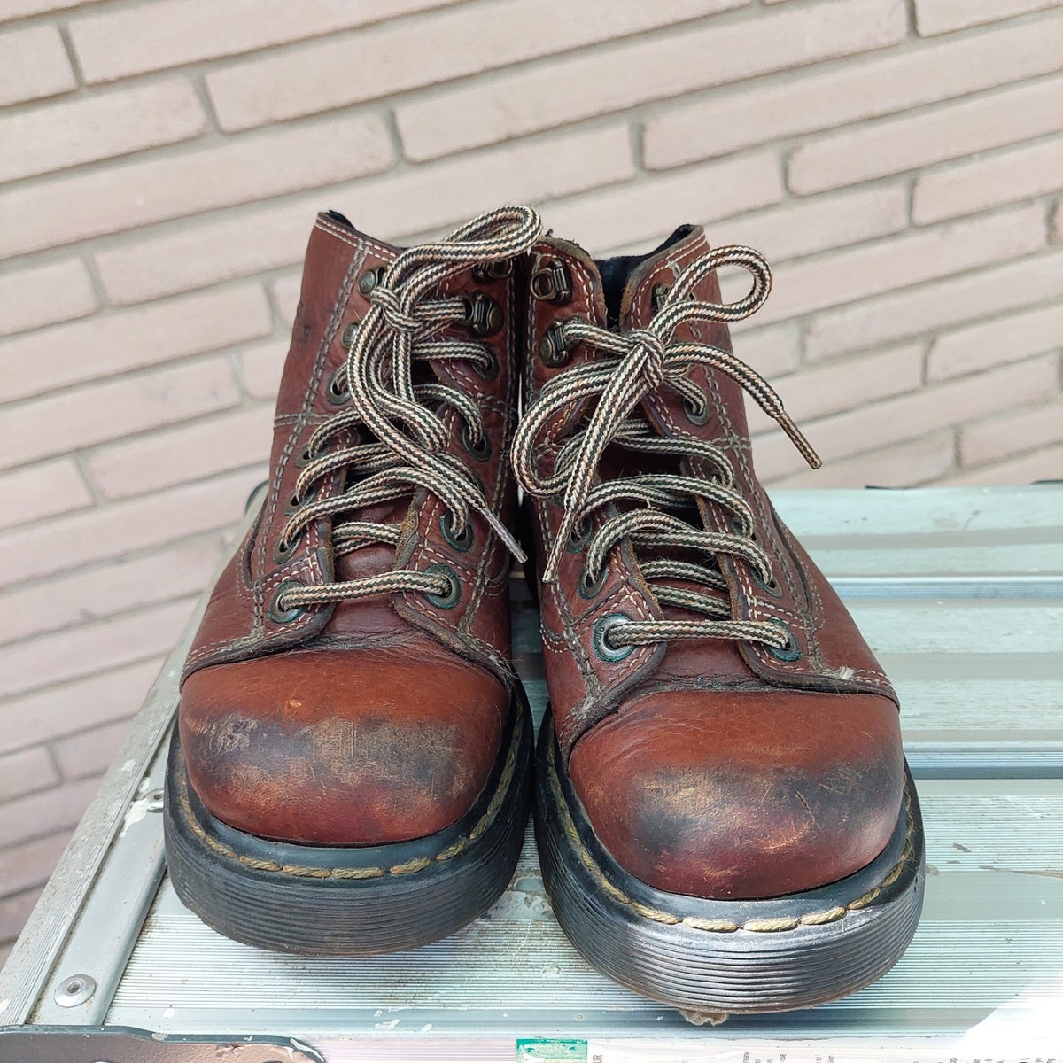 Vintage Doc Dr Martens 8A07 Y2K Brown Leather 5-Eye Boots Mens
