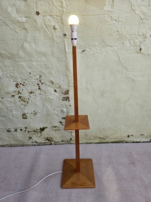 Skurrile Mid Century Teak Stehlampe funktionstüchtig Originalzustand