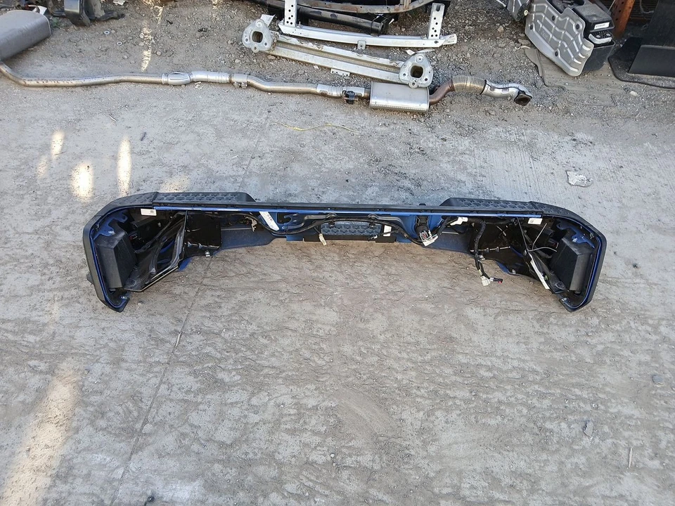 2025 GMC Canyon Rear Bumper 3094017 - Image 4 of 4