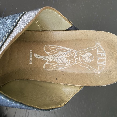 Fly London Wedge Slides Black Leather Sandals Womens Quiet Luxury Size 41 US 10 - Picture 6 of 8