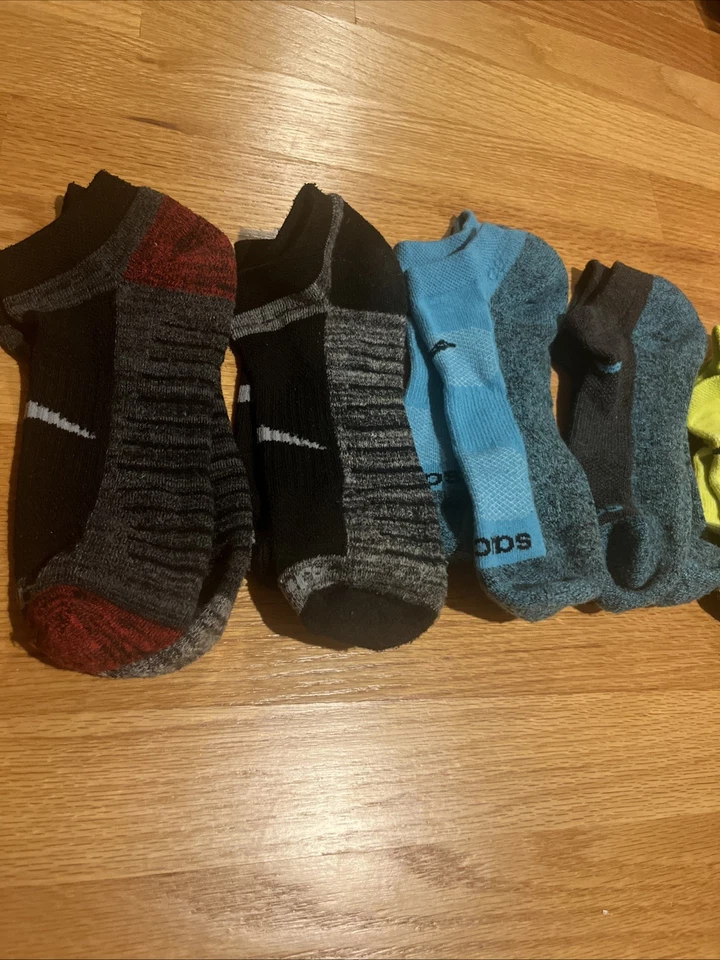 Calcetines SAUCONY Para Hombre No Show - Zapato Talla 9-12 - 6 Pares  Foto 3 de 4