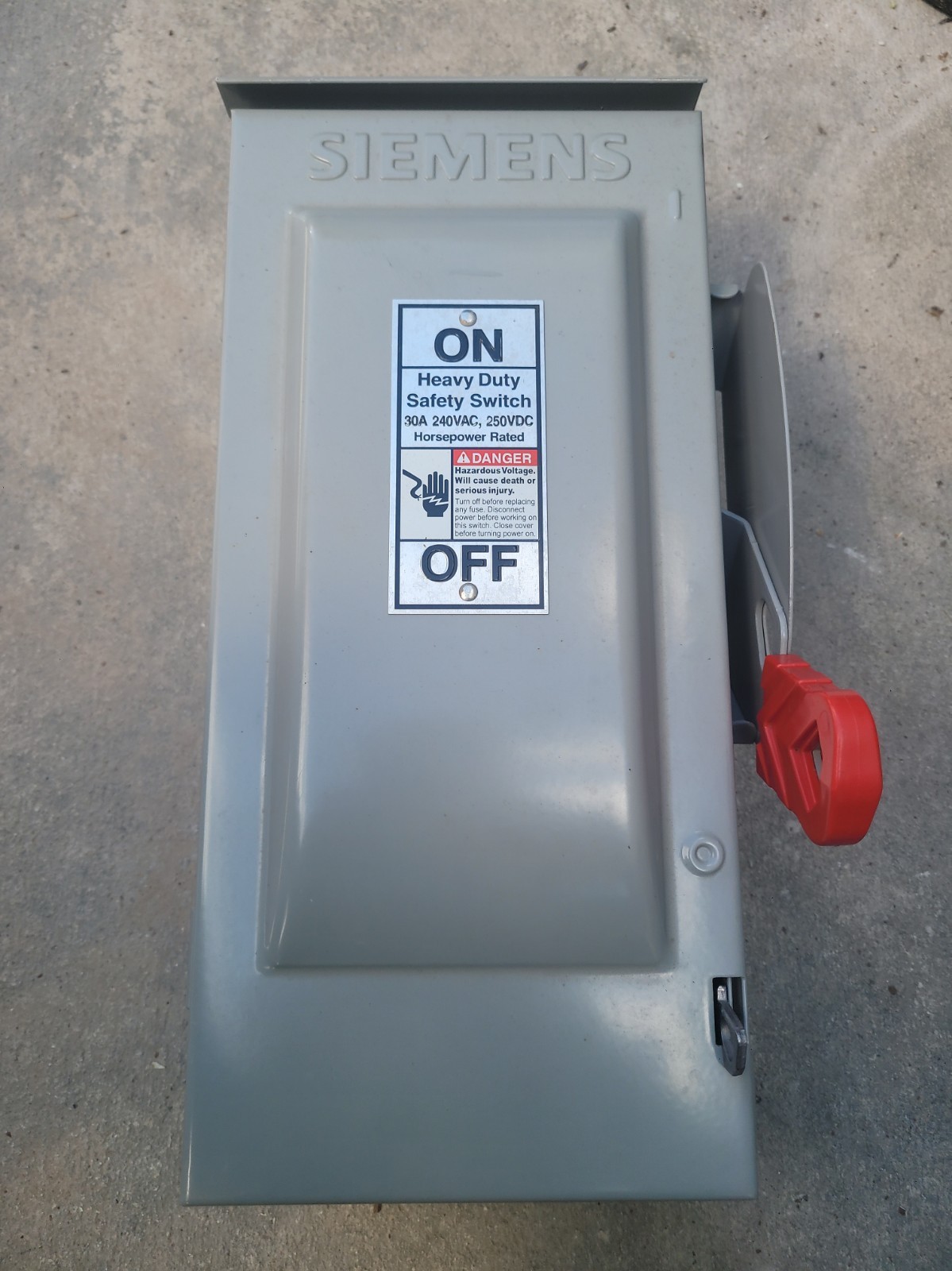 Siemens HF321NR Safety Disconnect Switch 30A 3P 240V 3R Outdoor Enclosure New