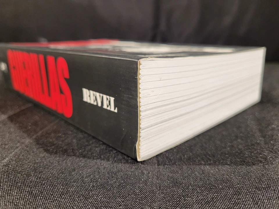 Guerillas Trade Paperback - Oni Press - Primera impresión, 2019 - Blanco y negro Foto 3 de 4