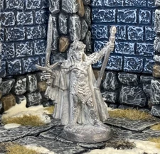 Vintage FEMALE FIGHTER MAGE metal figure AD&D TSR 1991 Ral Partha OOP BG25