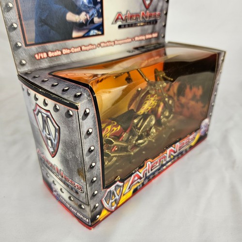 Arlen Ness Red Flame Motorcycles Outlaw Steel Iron Legends Motorcycle 1/18 Scale - Picture 2 of 8