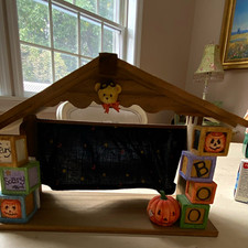 Cherished Teddies Halloween Wooden Display Shelf w/ Pumpkin & BOO Blocks