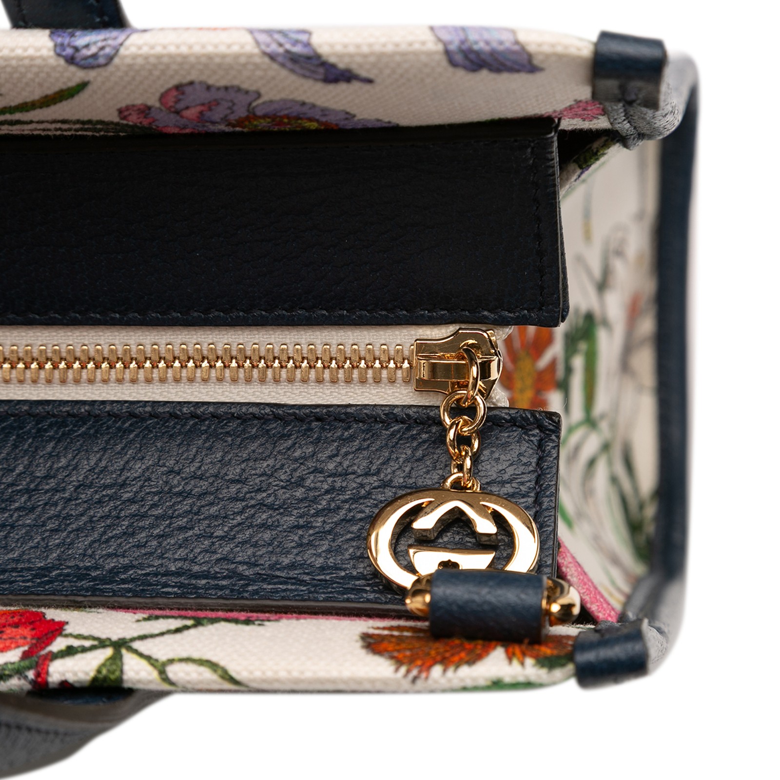 Authenticated Gucci Medium Canvas Flora Navy Fabr… - image 7