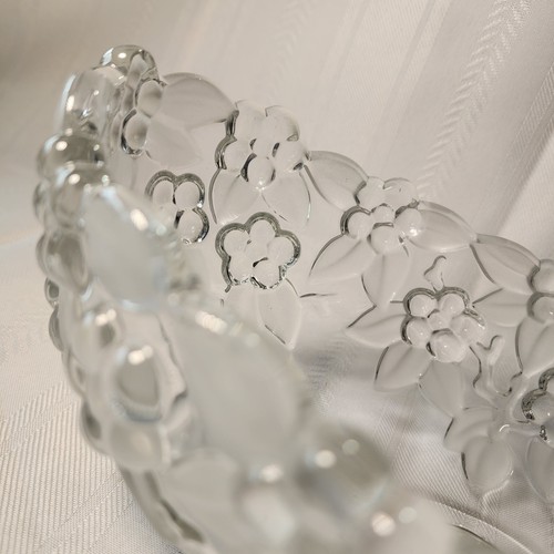 Mikasa Walther Crystal Fruit Bowl Raised Flowers Frosted Leaves West Germany - Picture 13 of 22