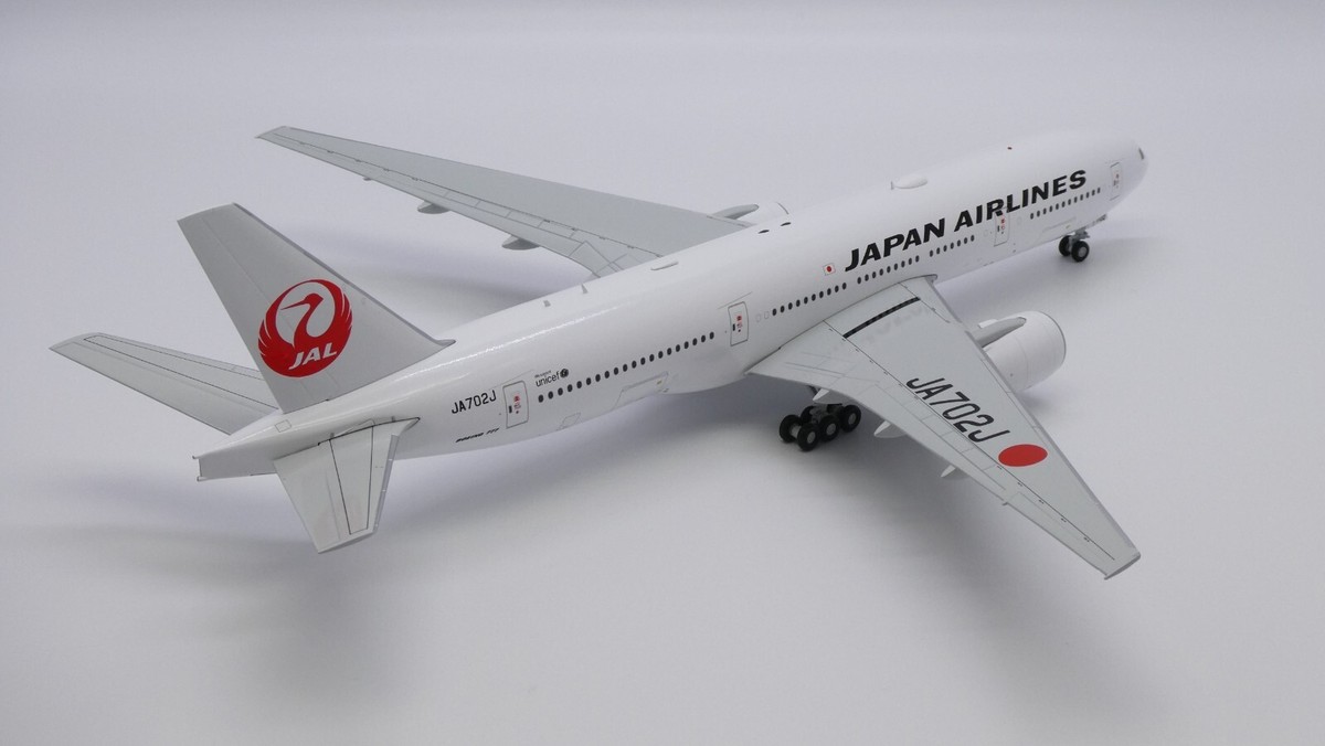 Japan Airlines B777-200ER Reg: JA702J JC Wings Scale 1:200 Diecast  