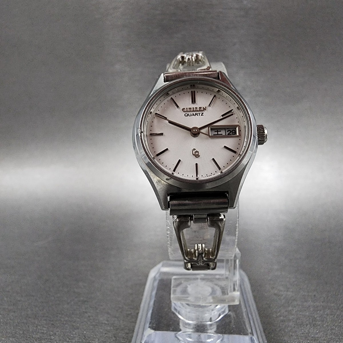 Citizen CQ Watch Women 24mm White Dial Steel Daydate Round 4