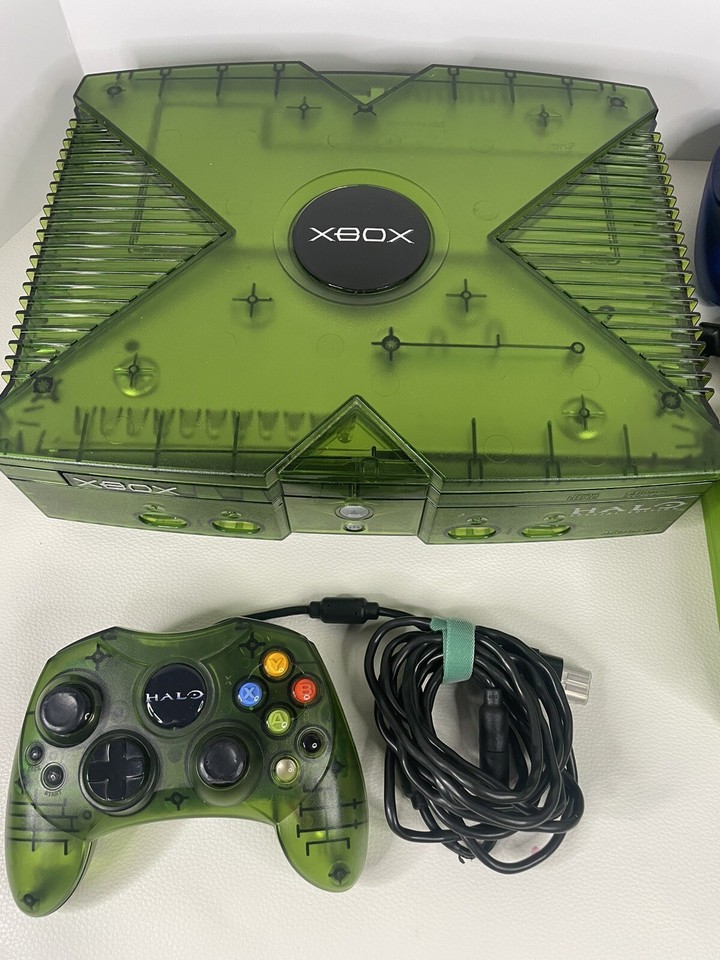 Original Microsoft Xbox Halo Special Edition Green Console Bundle