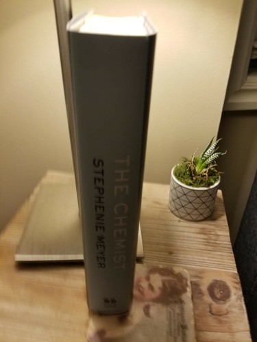 The Chemist by Stephenie Meyer 2016 TRUE 1st Edition 1st Printing HB DJ VGC!! - Picture 2 of 10