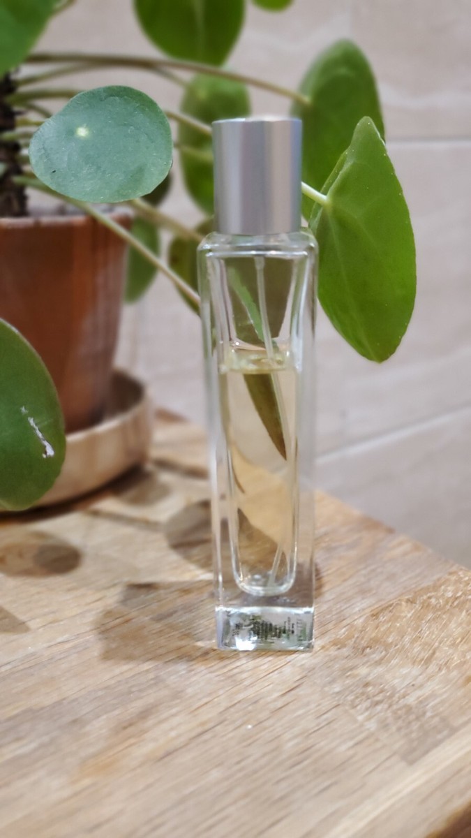 値下げ【生産終了】LAURA MERCIER AMBRE VANILLE50ml s-l1200.jpg